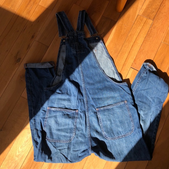 ~~~SOLD~~~GAP OVERALLS SMALL - Picture 2 of 5